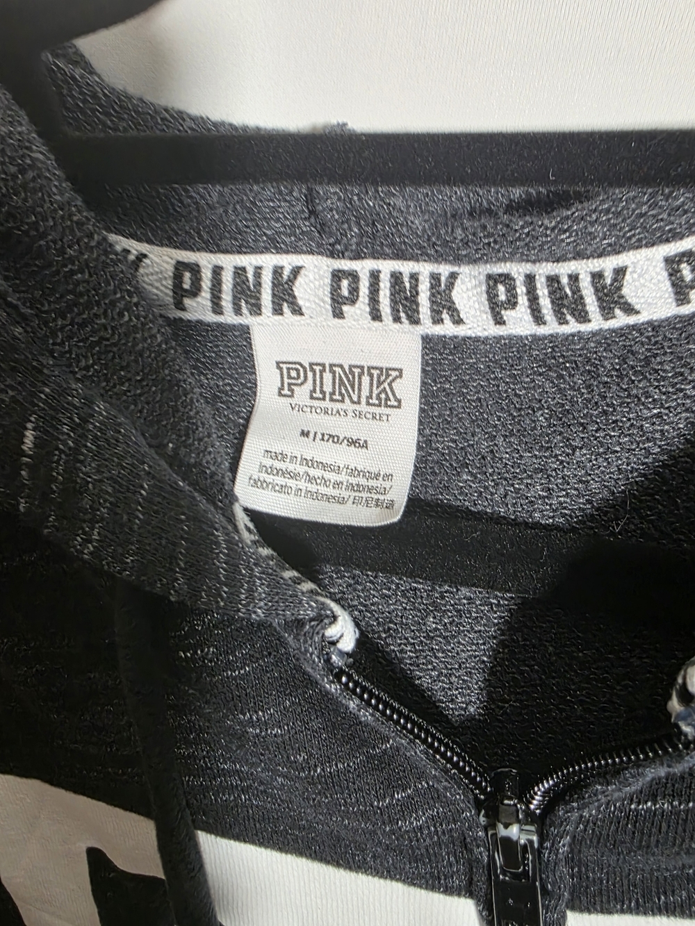 PINK Victoria's Secret Gray Marled Full Zip Hoodie Size Medium - Picture 3 of 9